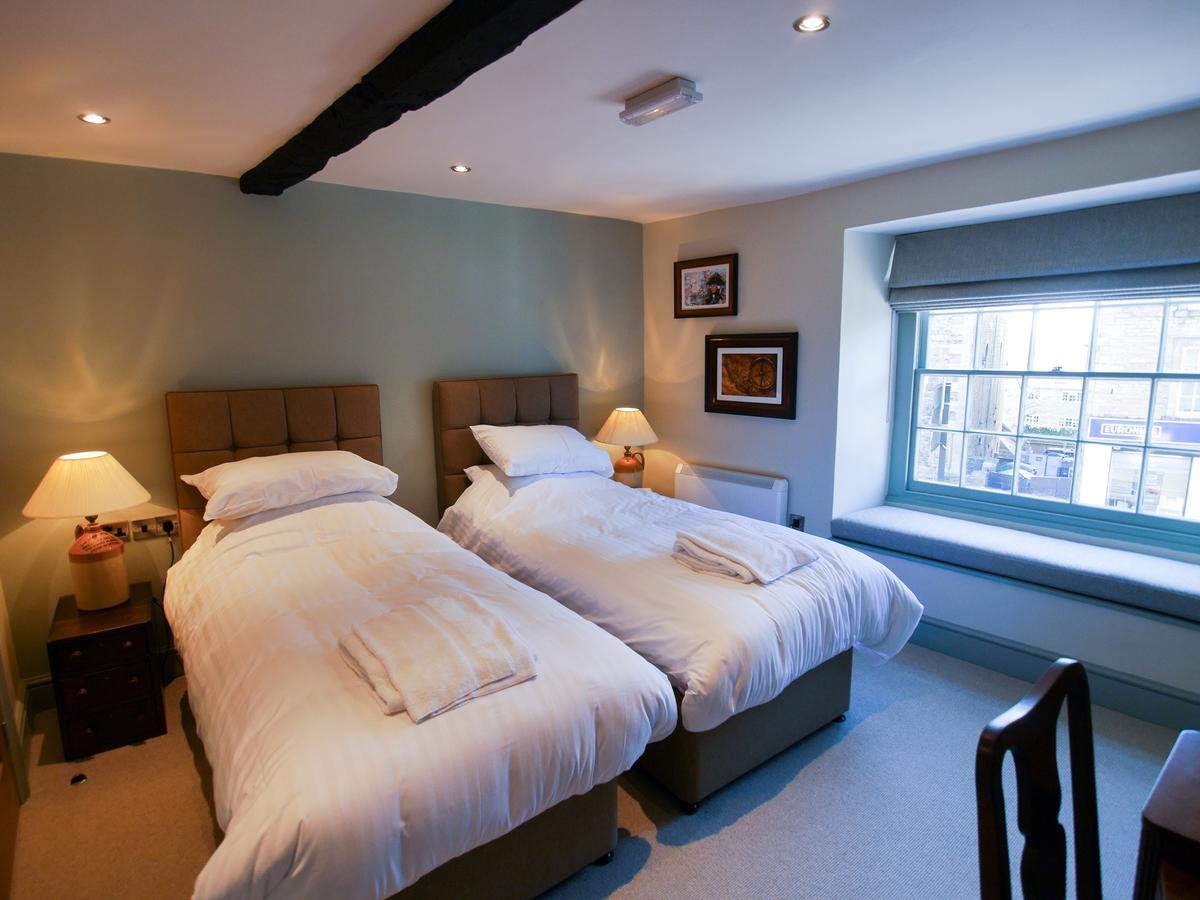 The Fox Hotel Chipping Norton Exterior photo